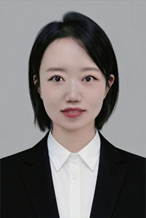 石鹏英 英语老师